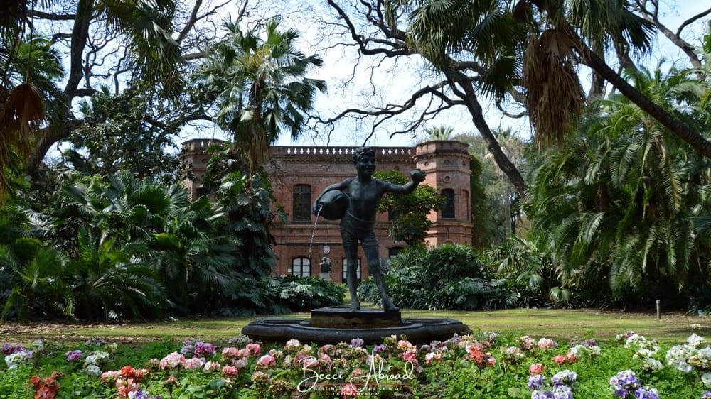 Buenos Aires Botanical Garden with a wonderful sculpture at the front.