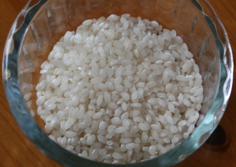 The typical Spanish short rice, the Bomba rice. The perfect one for making paella.